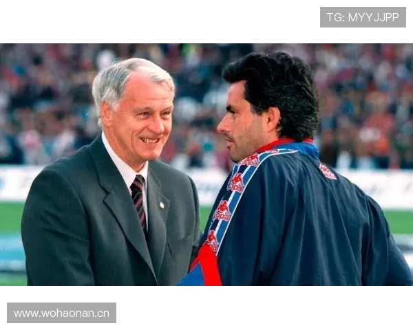 基兰·特里皮尔：纽卡斯尔队长的更衣室领袖角色解析