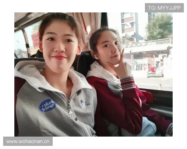 李盈莹家的冰箱里居然塞满了蛋白粉，连饮料都喝零卡的