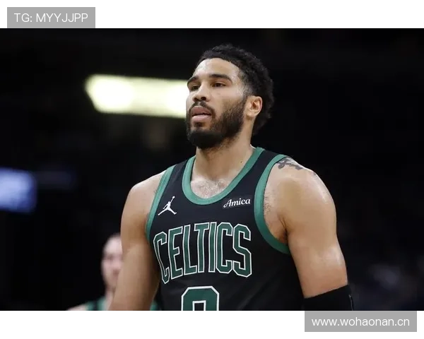 塔图姆单打效率优于布朗挡拆，拉开进攻层次