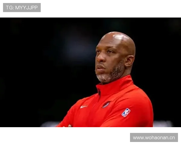 比卢普斯多次关键组织助攻提升球队季后赛进攻节奏